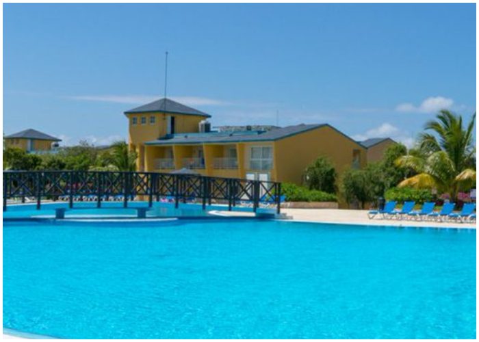Hotel Playa Costa Verde.