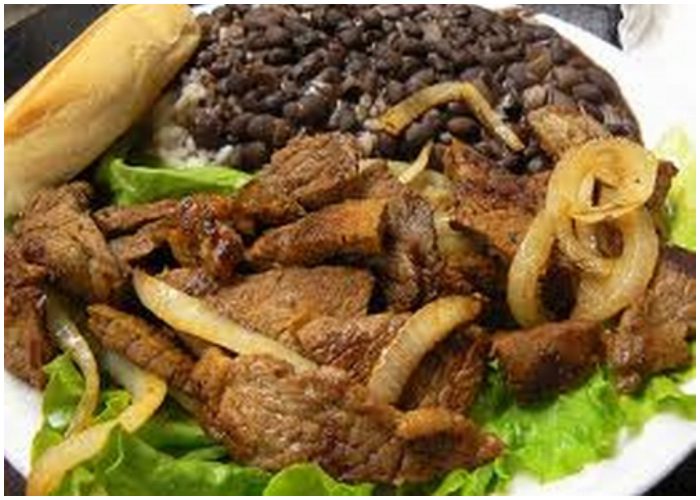 Bistec Asado en Cazuela - foto
