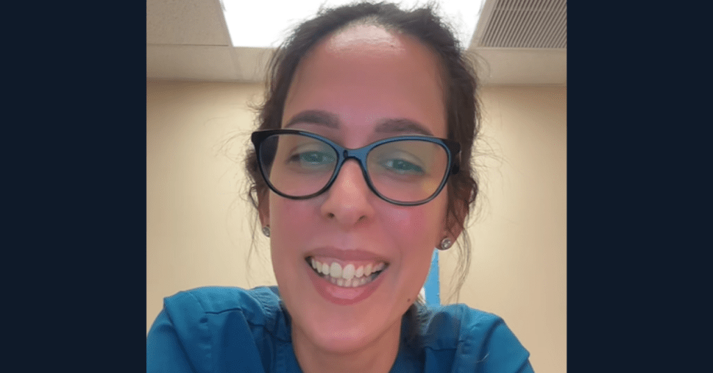 Cubana se graduó con honores en Estados Unidos a pesar de no hablar inglés.