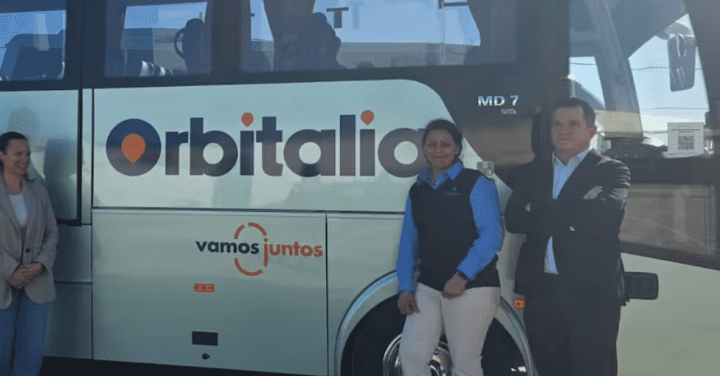 Cubana es conductora de autobús en España gracias a Cáritas y FROET.