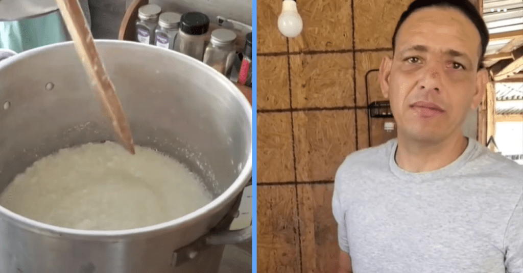 Cubano preparando queso artesanal cubano casero en una olla de aluminio.