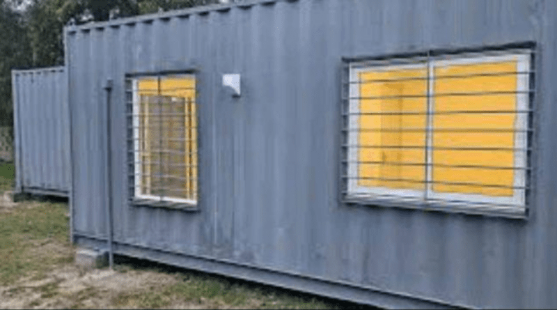 Casas de contenedores en Cuba adaptadas como viviendas en Las Tunas.