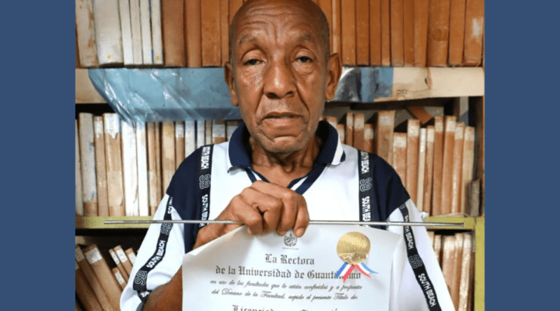 Cubano se gradúa a los 69 años con Título de Oro en Matemáticas
